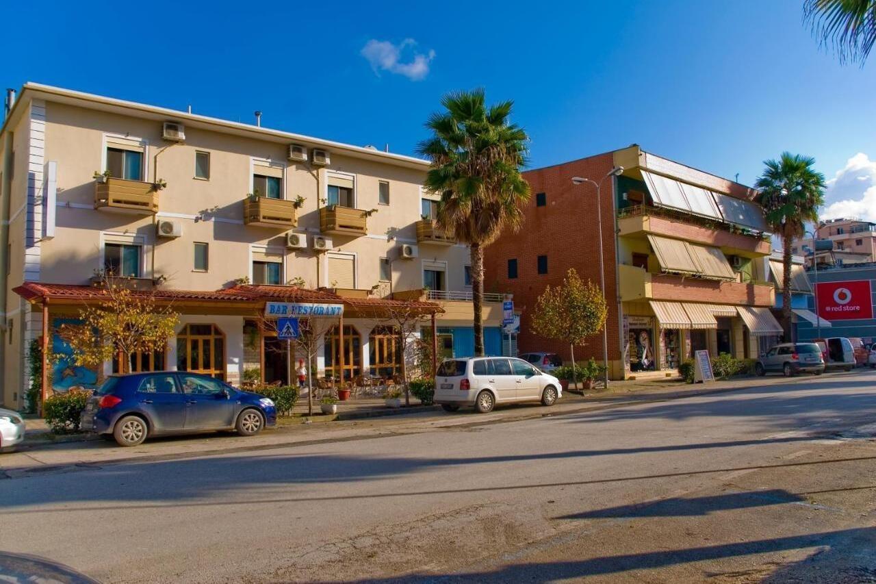 Hotel 4 Stinet Vlorë Eksteriør bilde
