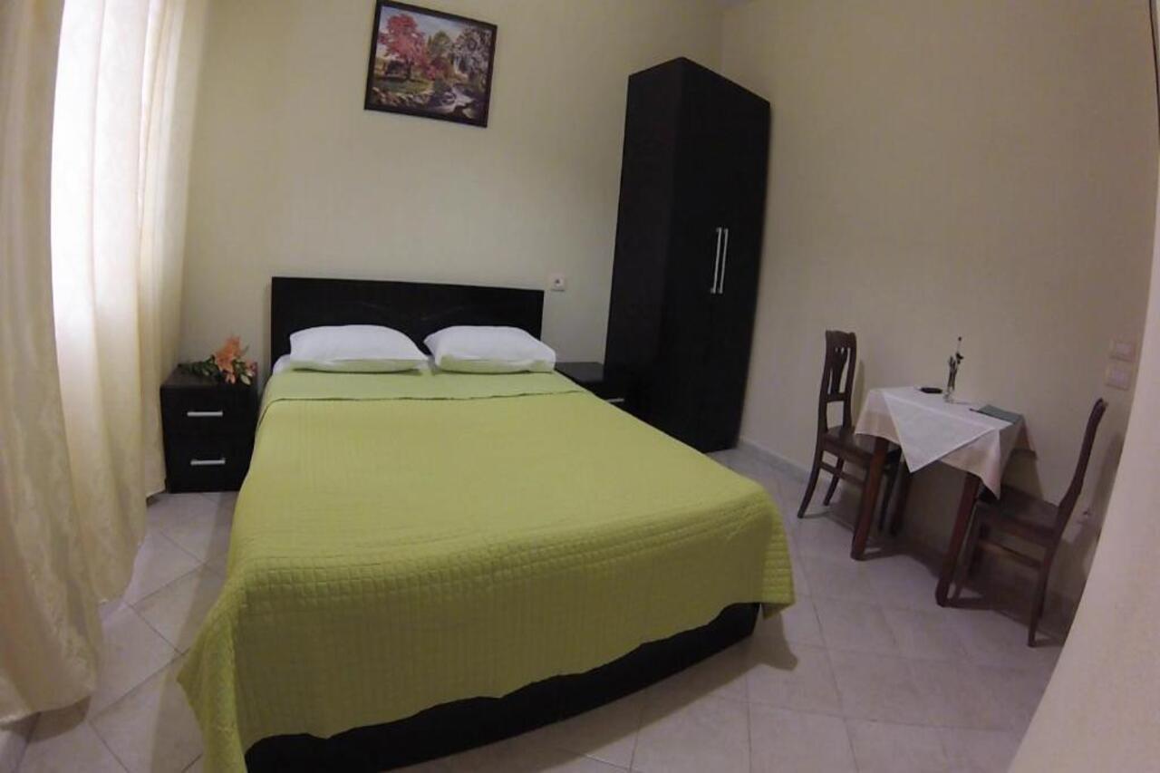 Hotel 4 Stinet Vlorë Eksteriør bilde