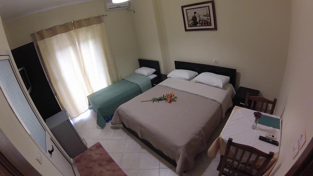 Hotel 4 Stinet Vlorë Eksteriør bilde