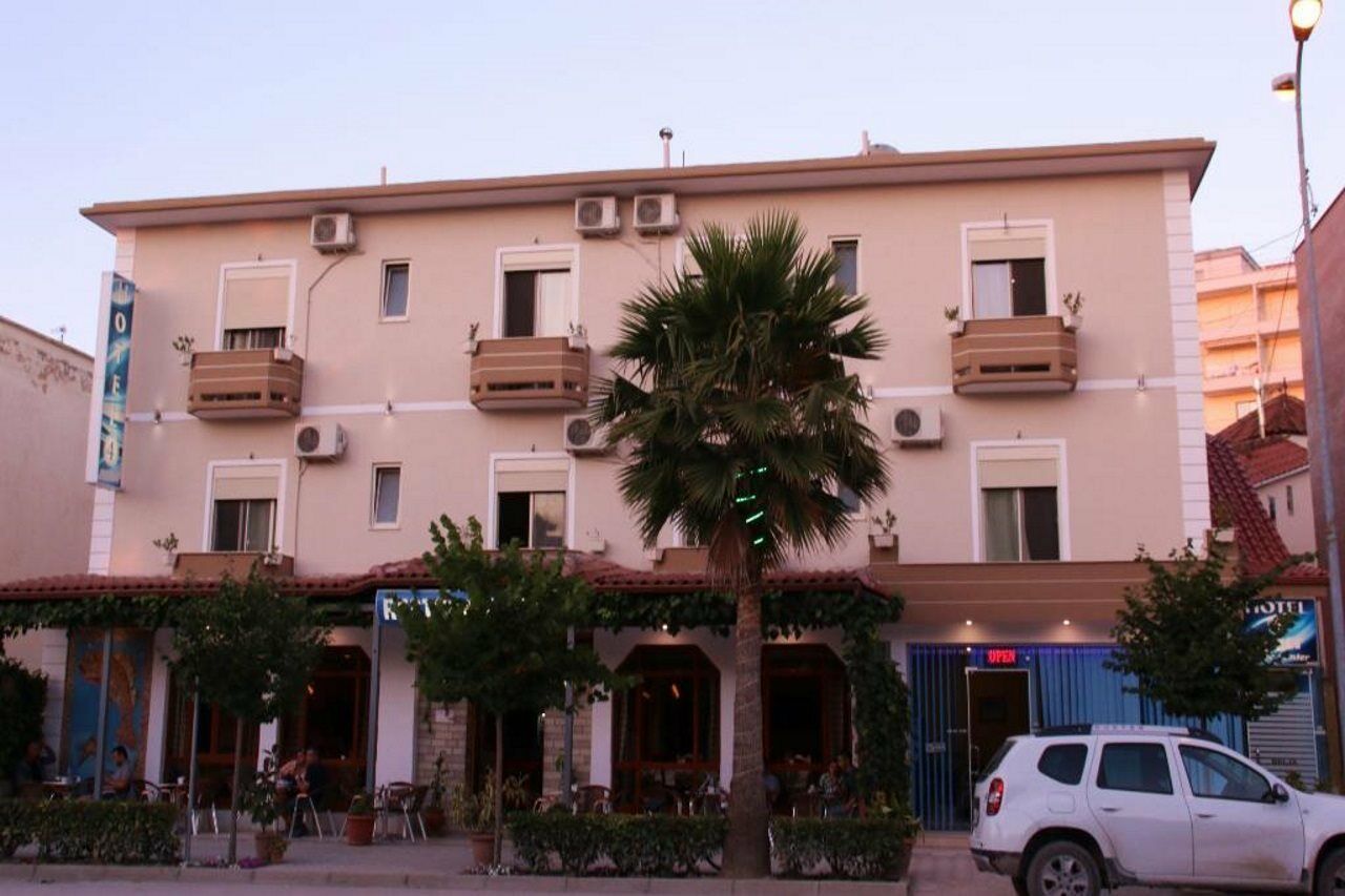 Hotel 4 Stinet Vlorë Eksteriør bilde